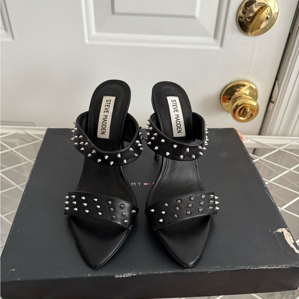 Steve Madden Black Studded Heels with Elegant Design
